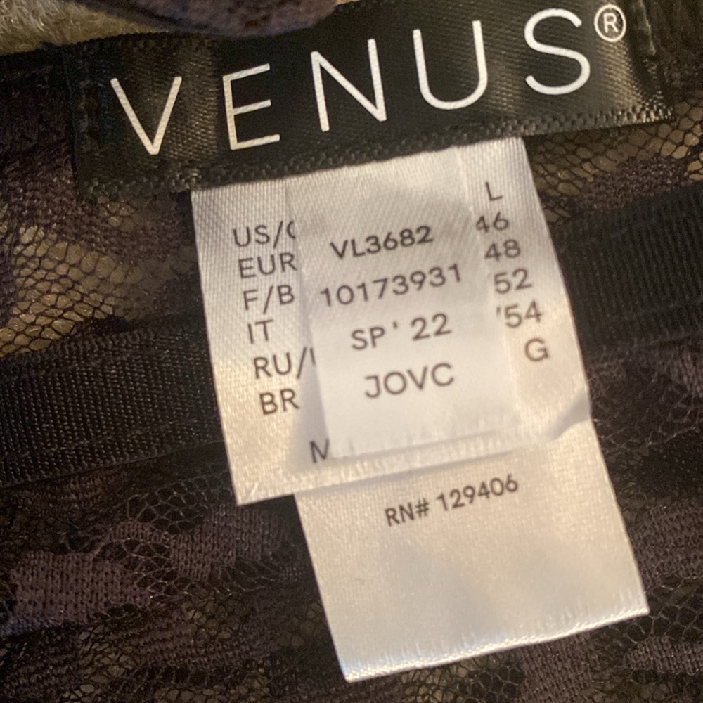 Venus New in bag size medium/large lingerie - Picture 8 of 10